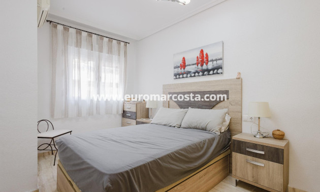 Sale - Apartment / flat - Torrevieja - TORREVIEJA