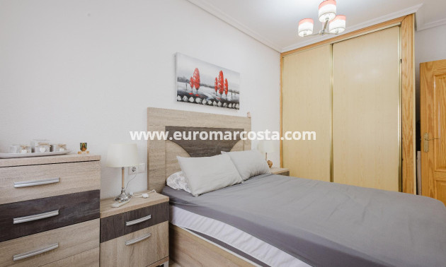 Sale - Apartment / flat - Torrevieja - TORREVIEJA