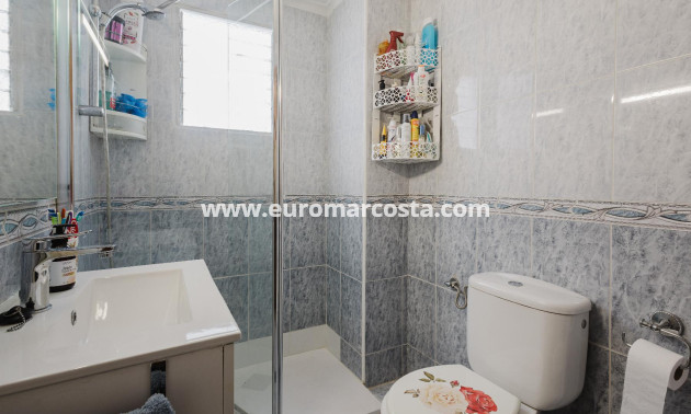 Sale - Apartment / flat - Torrevieja - TORREVIEJA