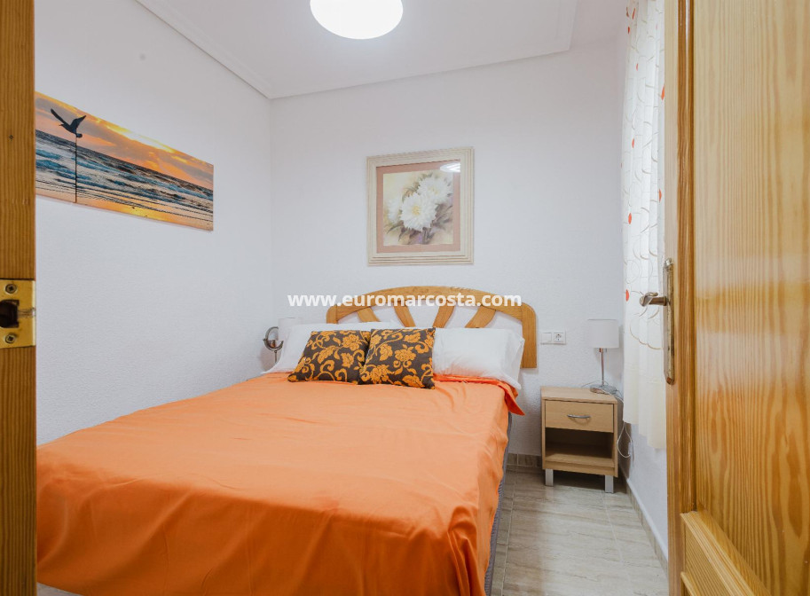 Sale - Apartment / flat - Torrevieja - TORREVIEJA