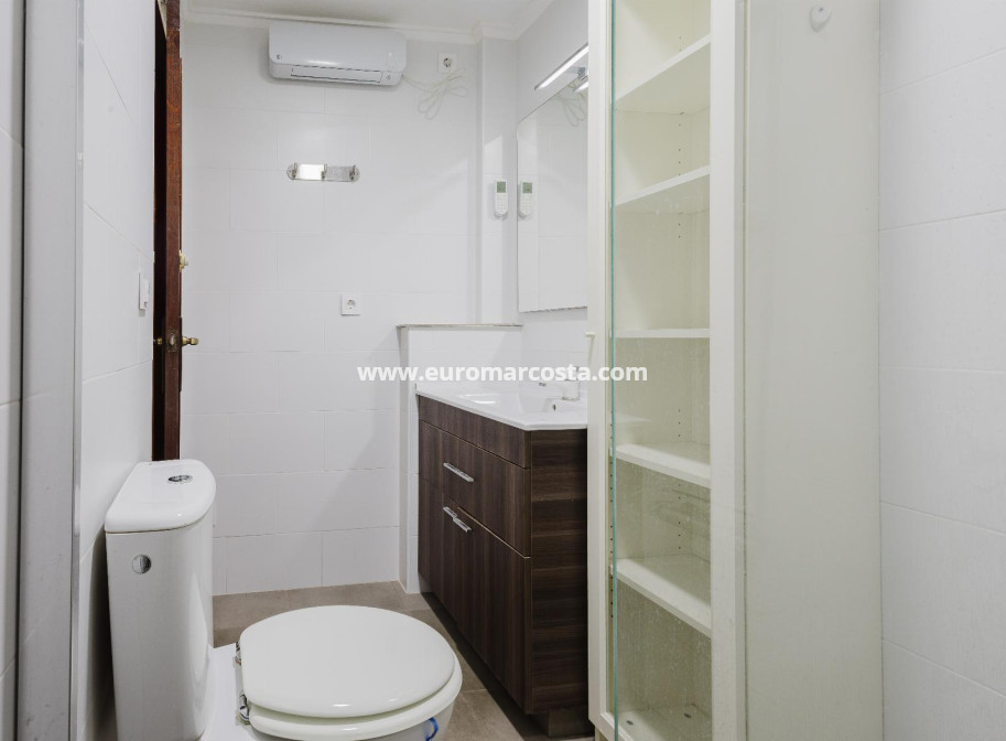 Venta - Apartamento / piso - Torrevieja - TORREVIEJA