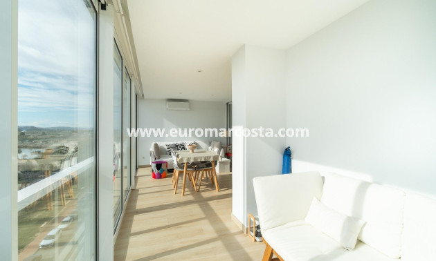 Sale - Apartment / flat - Guardamar del Segura - Puerto Deportivo