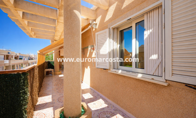 Objekte zum Wiederverkauf - Wohnung - Torrevieja - TORREVIEJA