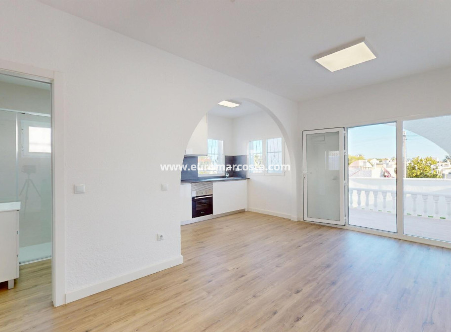 Venta - Bungalow - Orihuela Costa - Blue Lagoon