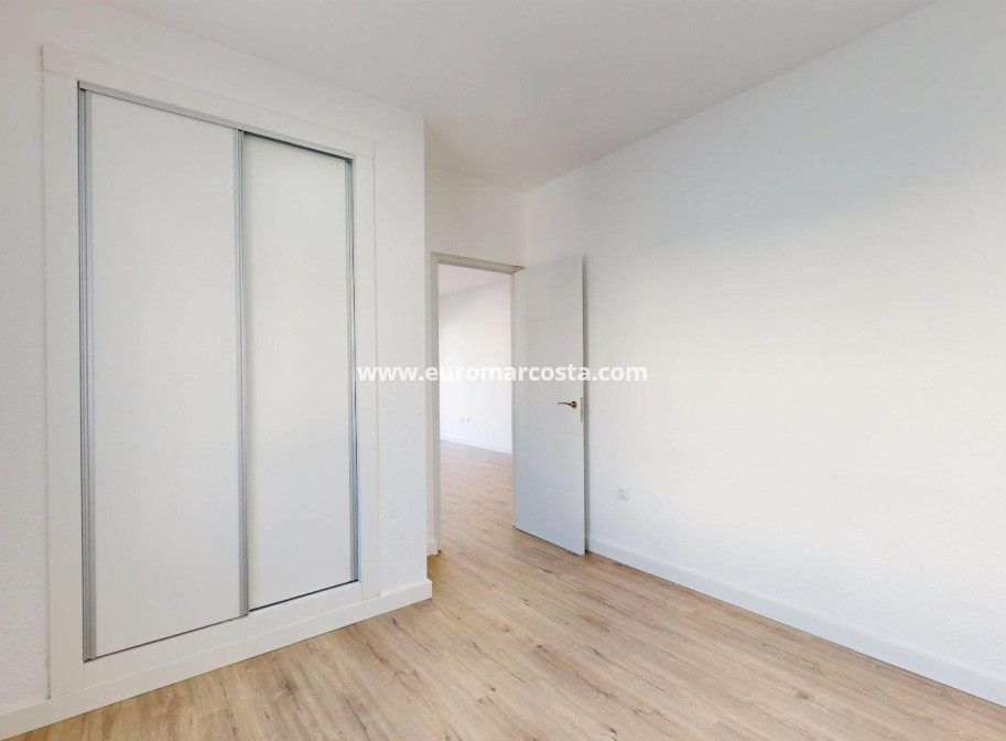 Venta - Bungalow - Orihuela Costa - Blue Lagoon