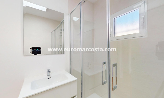 Venta - Bungalow - Orihuela Costa - Blue Lagoon