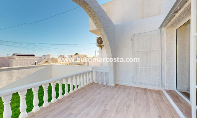 Venta - Bungalow - Orihuela Costa - Blue Lagoon