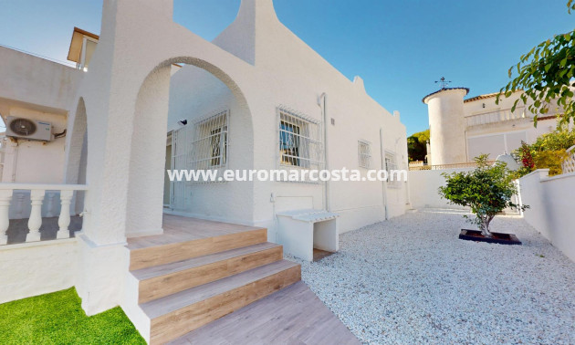 Venta - Bungalow - Orihuela Costa - Blue Lagoon