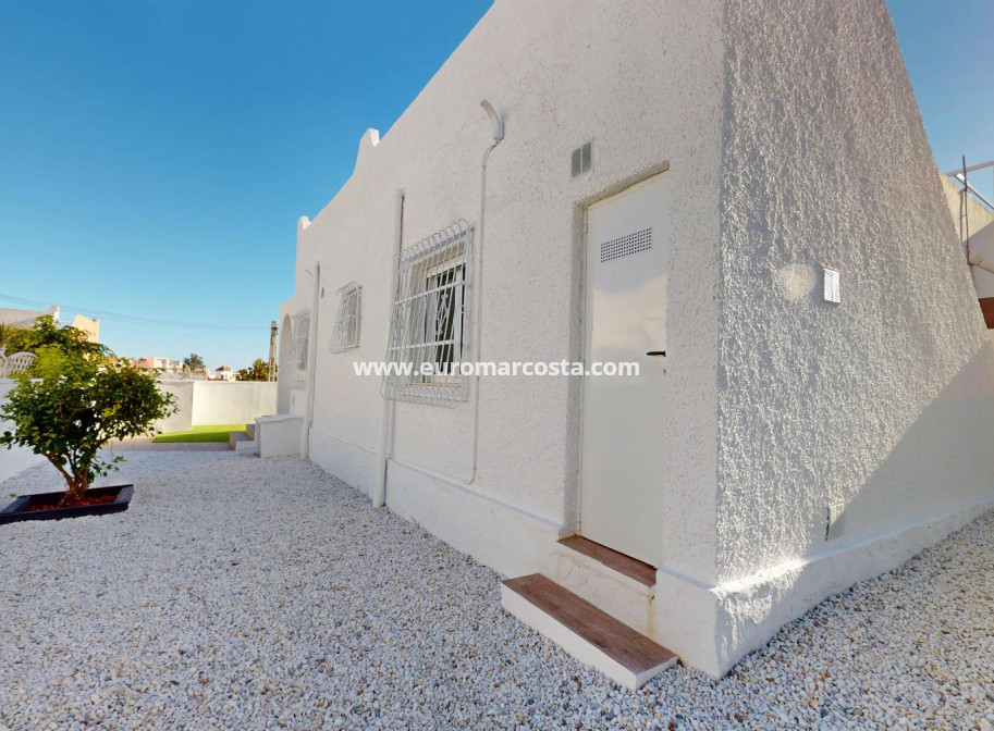 Venta - Bungalow - Orihuela Costa - Blue Lagoon