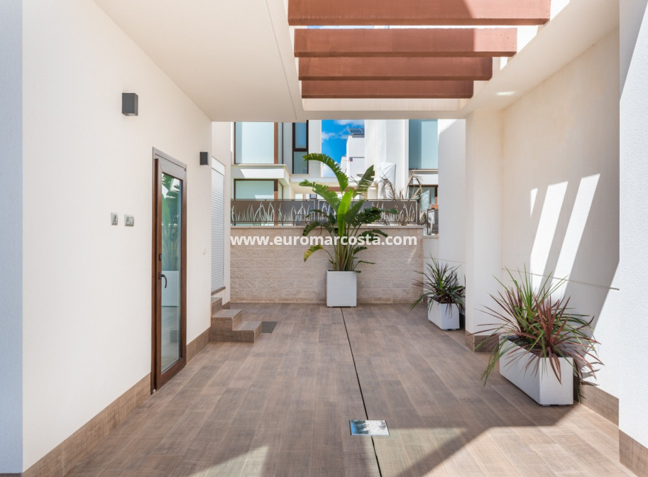 Nueva construcción  - Villa - La Manga del Mar Menor - Murcia