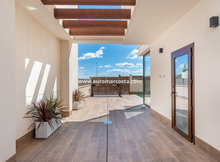 Nueva construcción  - Villa - La Manga del Mar Menor - Murcia