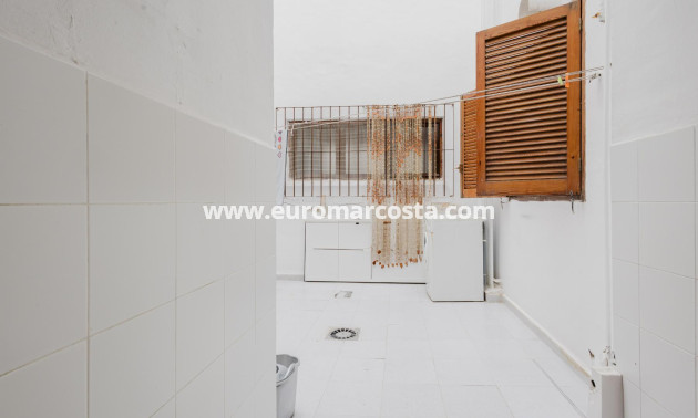 Objekte zum Wiederverkauf - Wohnung - Torrevieja - TORREVIEJA