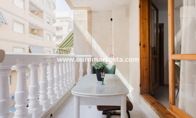 Objekte zum Wiederverkauf - Wohnung - Torrevieja - TORREVIEJA