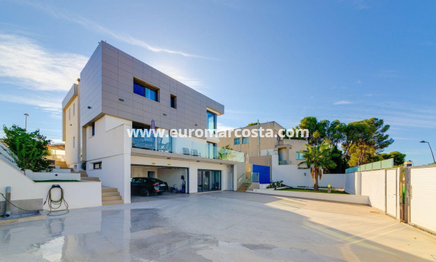 Objekte zum Wiederverkauf - Villa freitstehend - Torrevieja - TORREVIEJA