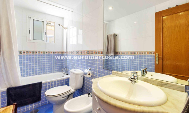 Sale - Apartment / flat - Orihuela Costa