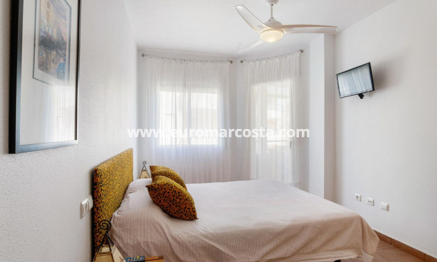 Sale - Apartment / flat - Orihuela Costa