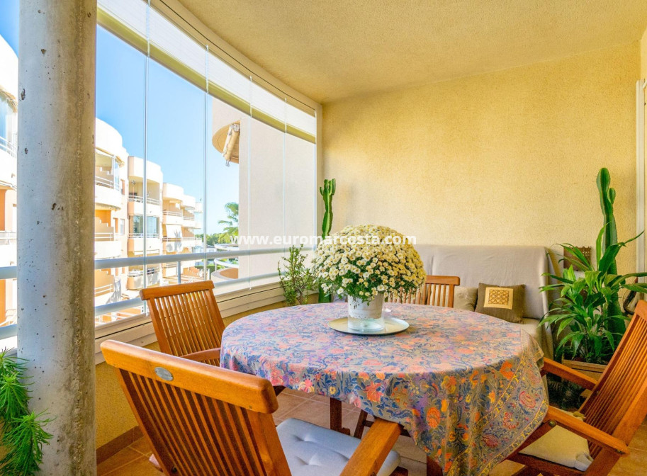 Sale - Apartment / flat - Orihuela Costa