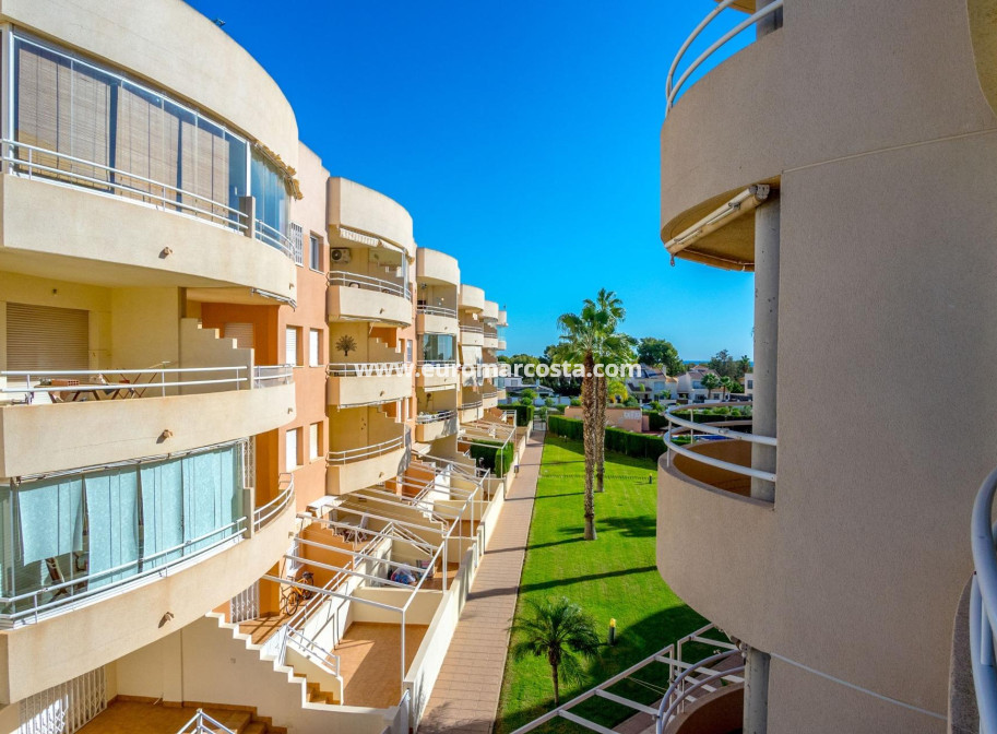 Sale - Apartment / flat - Orihuela Costa