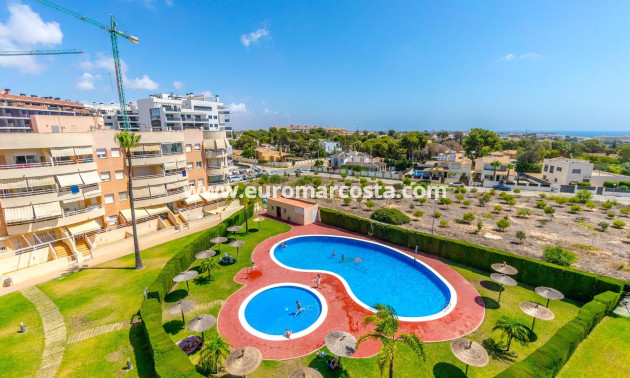 Sale - Apartment / flat - Orihuela Costa