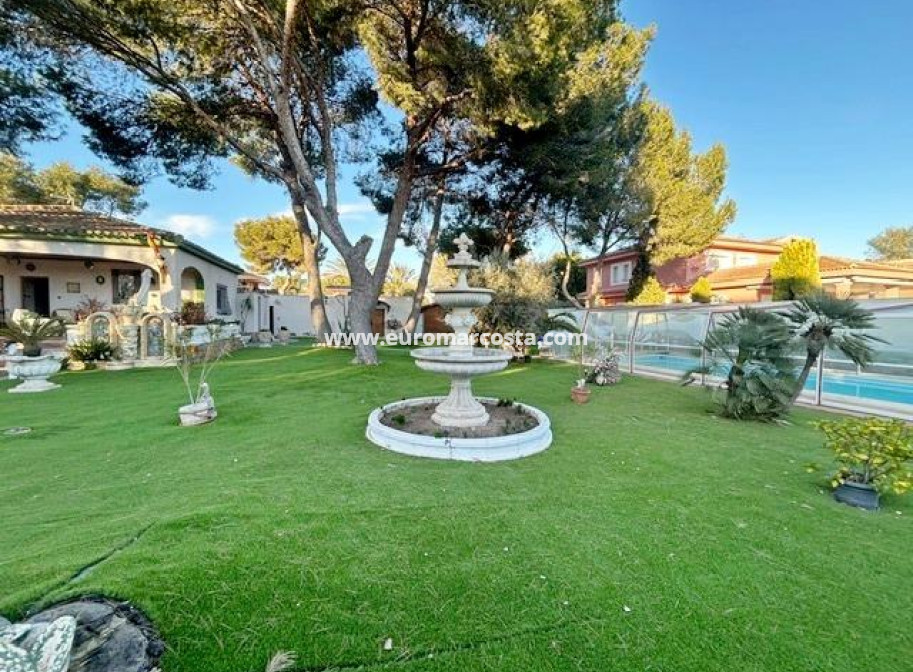 Sale - Villa - Orihuela Costa