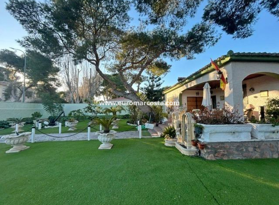 Sale - Villa - Orihuela Costa