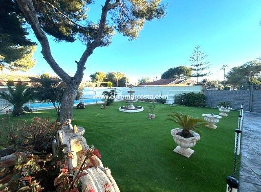 Sale - Villa - Orihuela Costa