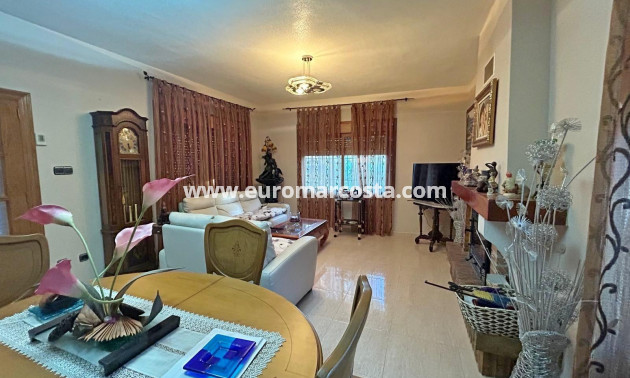 Sale - Villa - Orihuela Costa