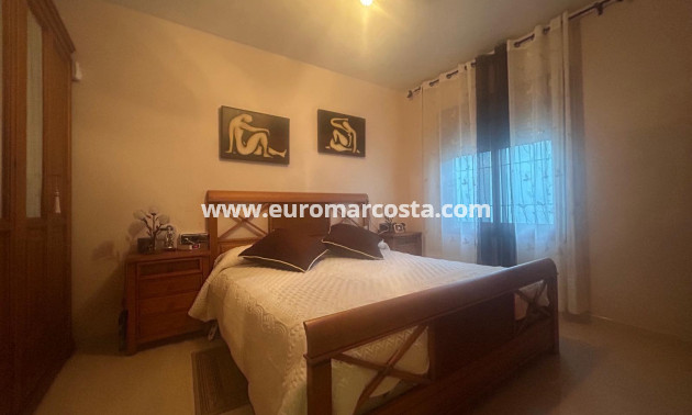 Sale - Villa - Orihuela Costa