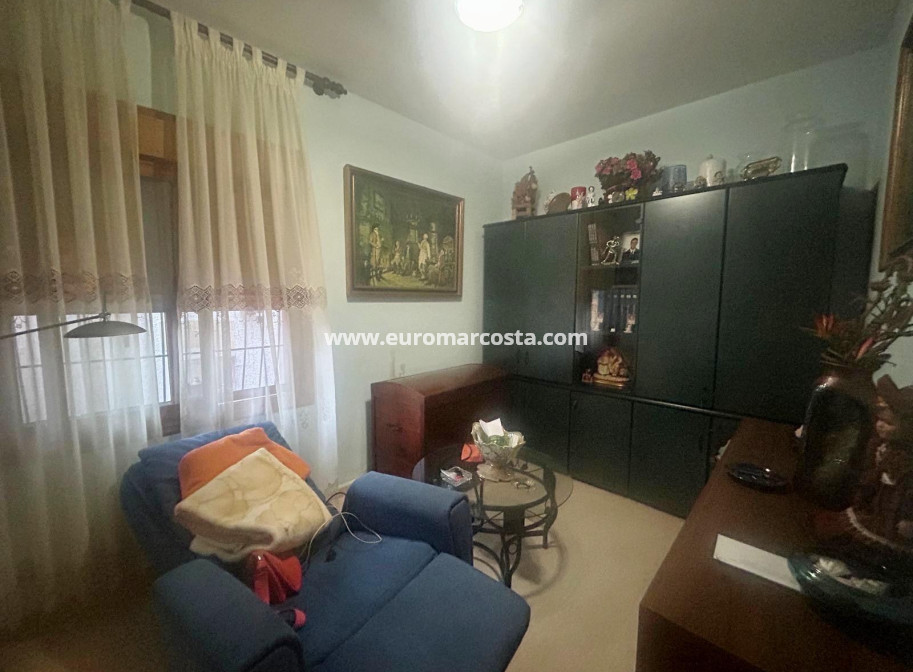 Sale - Villa - Orihuela Costa