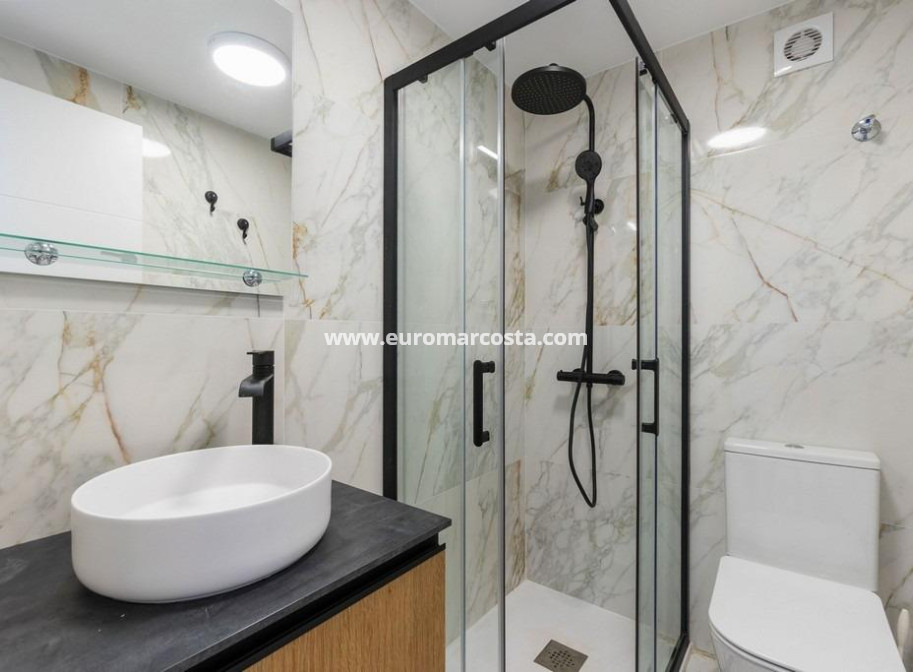 Venta - Apartamento / piso - Torrevieja - TORREVIEJA