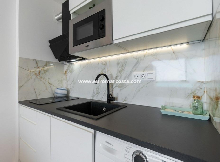 Venta - Apartamento / piso - Torrevieja - TORREVIEJA