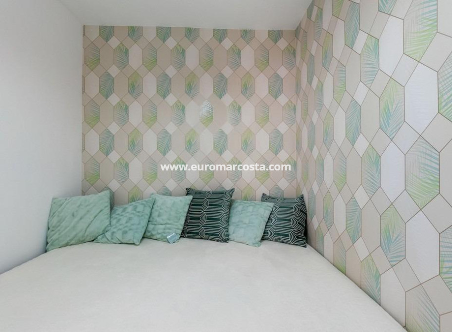 Venta - Apartamento / piso - Torrevieja - TORREVIEJA