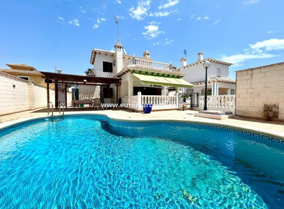 Sale - Villa - Orihuela Costa