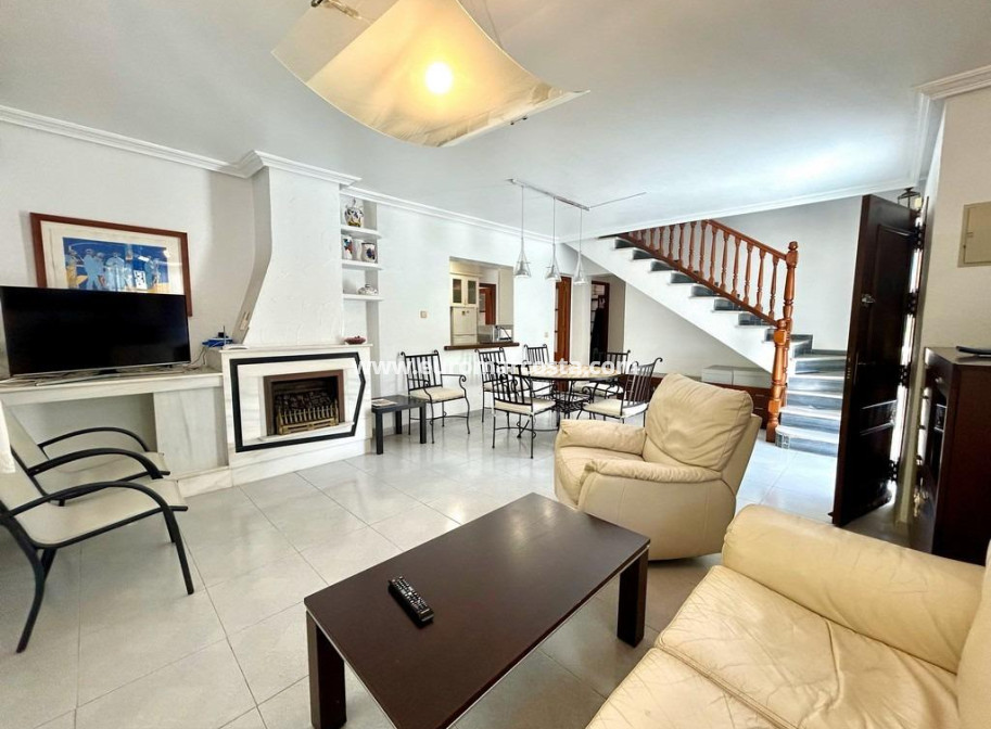 Sale - Villa - Orihuela Costa