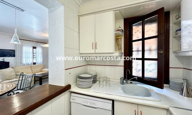 Sale - Villa - Orihuela Costa