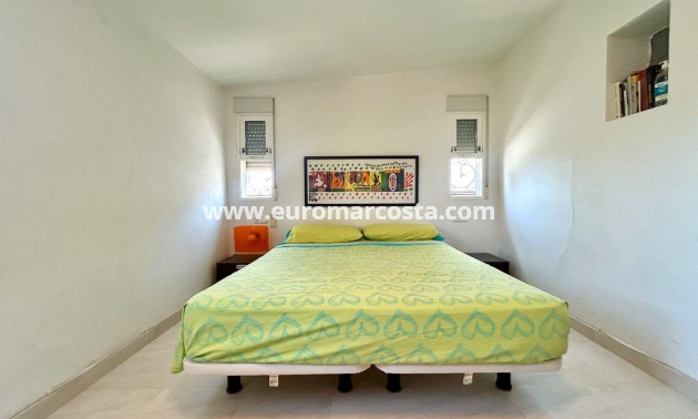 Sale - Villa - Orihuela Costa