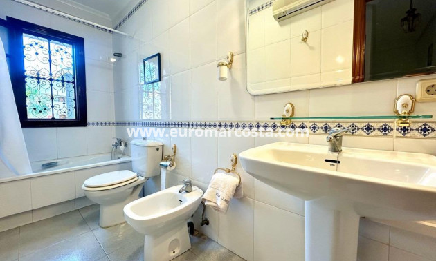 Sale - Villa - Orihuela Costa