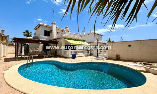 Sale - Villa - Orihuela Costa