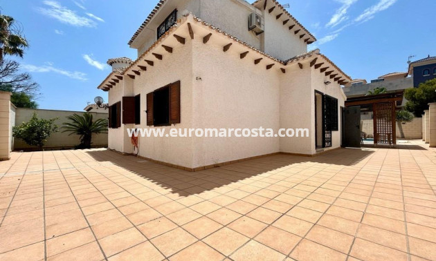 Sale - Villa - Orihuela Costa
