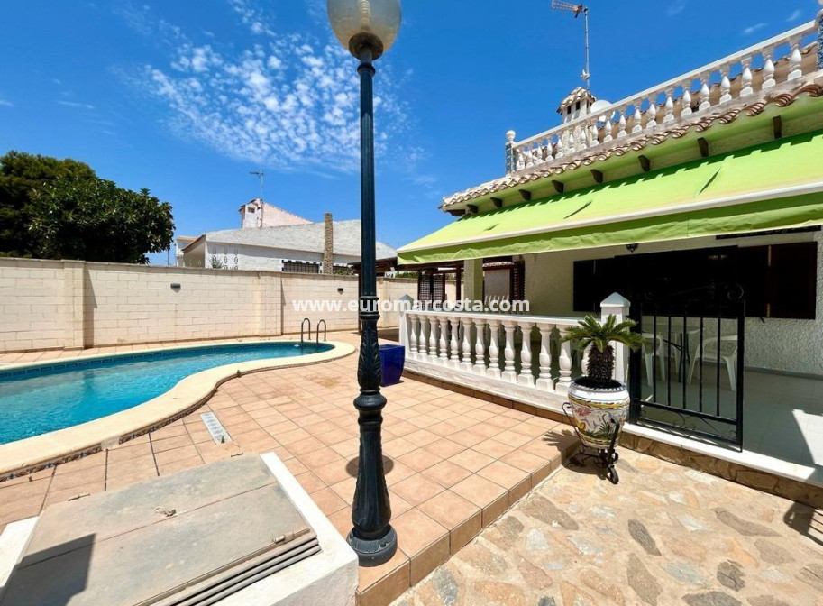 Sale - Villa - Orihuela Costa