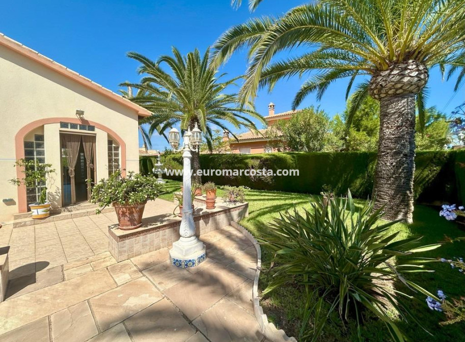 Venta - Villa - Orihuela Costa