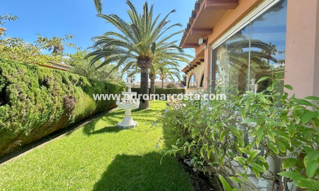 Venta - Villa - Orihuela Costa