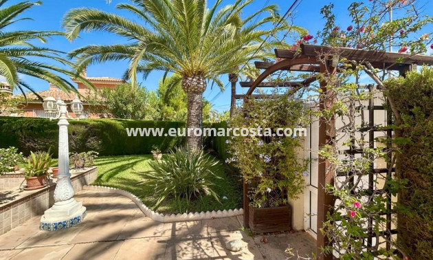 Venta - Villa - Orihuela Costa