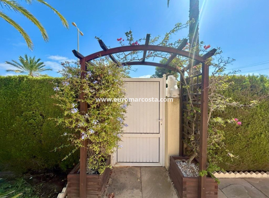 Venta - Villa - Orihuela Costa