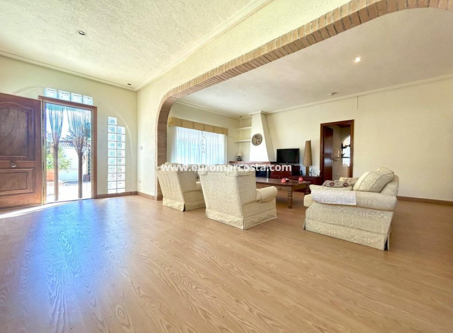 Venta - Villa - Orihuela Costa