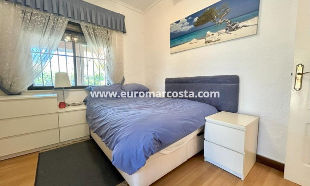 Venta - Villa - Orihuela Costa