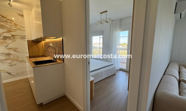 Sale - Apartment / flat - Torrevieja - TORREVIEJA