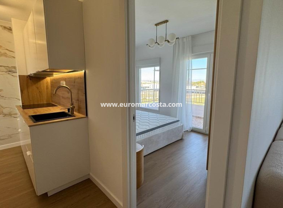 Sale - Apartment / flat - Torrevieja - TORREVIEJA
