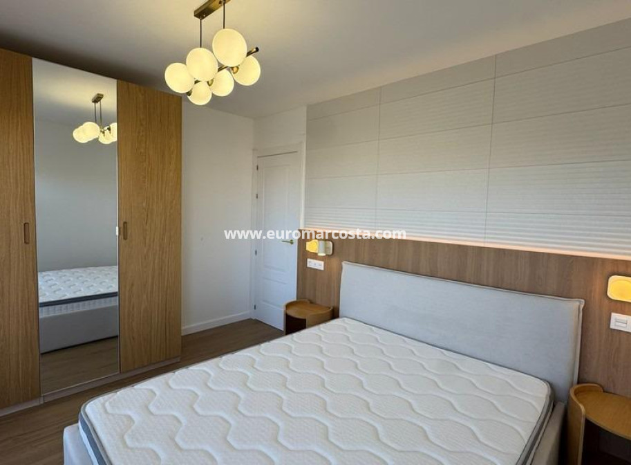 Sale - Apartment / flat - Torrevieja - TORREVIEJA