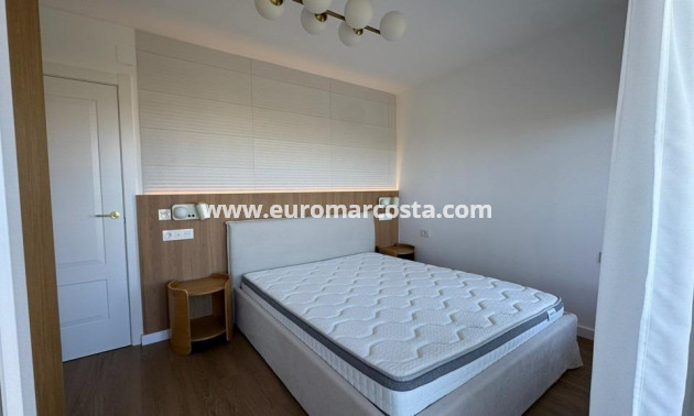 Sale - Apartment / flat - Torrevieja - TORREVIEJA